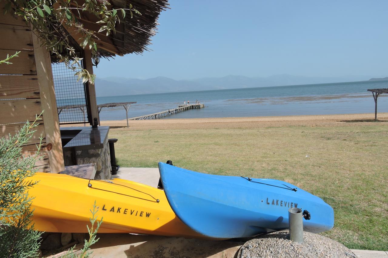 Lakeview Hotel And Resort Otesevo Bagian luar foto