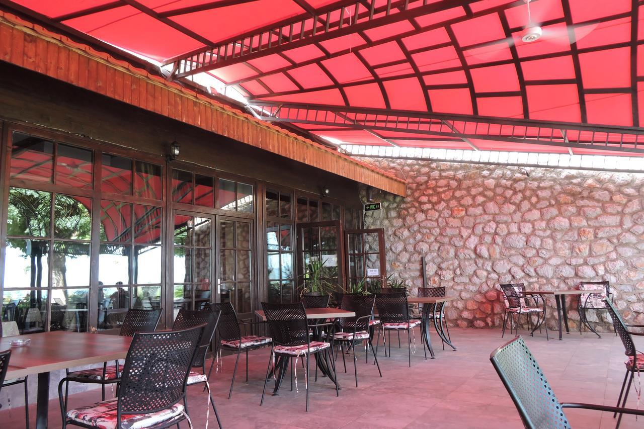 Lakeview Hotel And Resort Otesevo Bagian luar foto